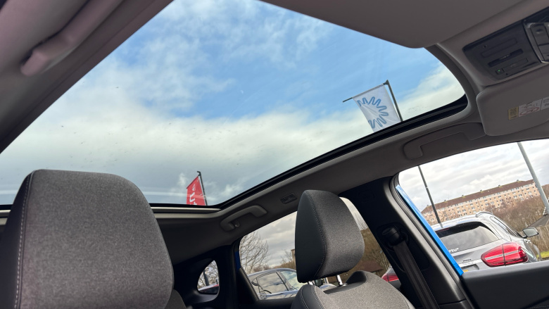 Nissan Qashqai 1.3 DiG-T MH N-Connecta 5dr Petrol Hatchback